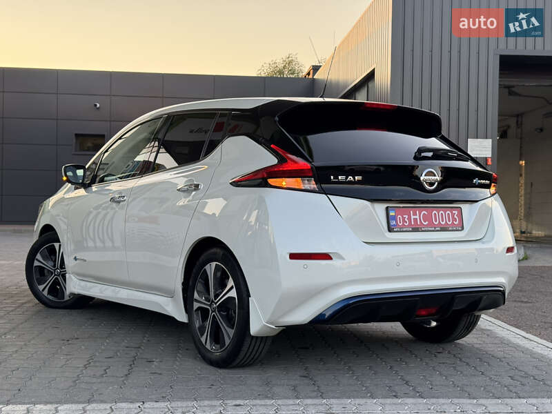 Хэтчбек Nissan Leaf 2018 в Дрогобыче