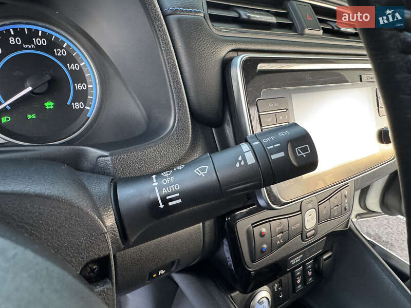 Хэтчбек Nissan Leaf 2018 в Дрогобыче