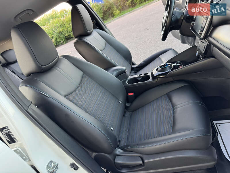 Хэтчбек Nissan Leaf 2018 в Дрогобыче