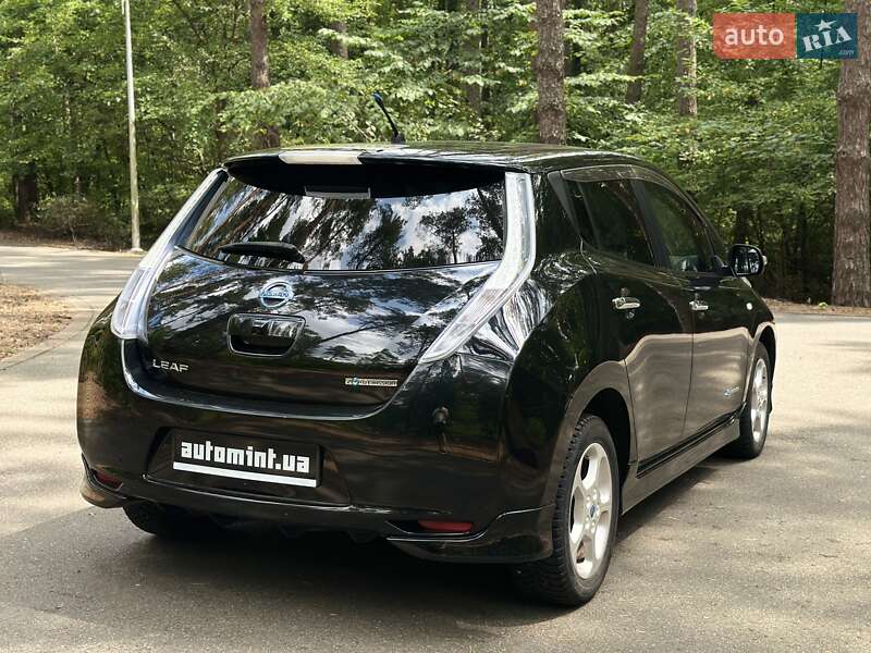 Хетчбек Nissan Leaf 2011 в Києві фото 5 Хетчбек Nissan Leaf 2011 в Києві