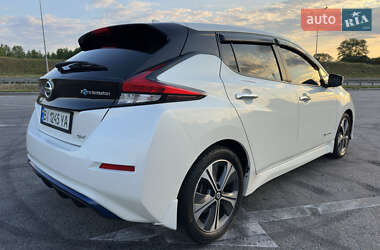 Хэтчбек Nissan Leaf 2019 в Полтаве