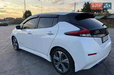Хэтчбек Nissan Leaf 2019 в Полтаве