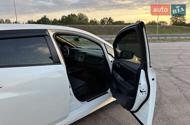 Хэтчбек Nissan Leaf 2019 в Полтаве