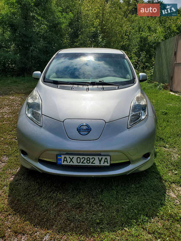 Nissan Leaf 2012