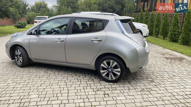 Хэтчбек Nissan Leaf 2014 в Киеве