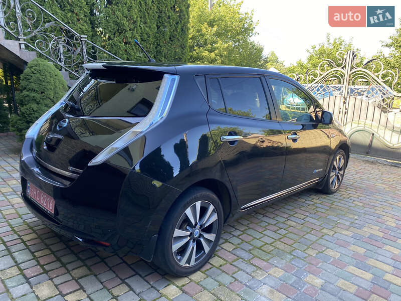 Хэтчбек Nissan Leaf 2014 в Черновцах