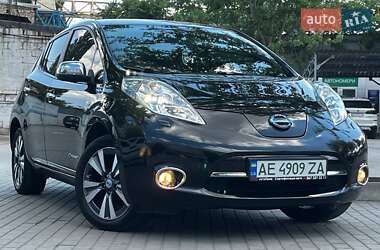 Хетчбек Nissan Leaf 2014 в Дніпрі
