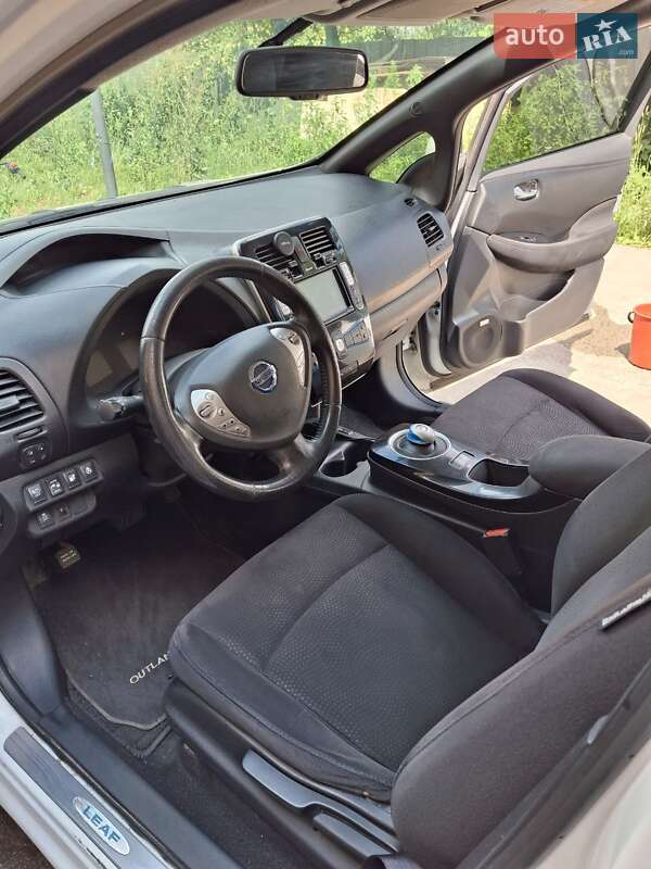 Nissan Leaf 2013