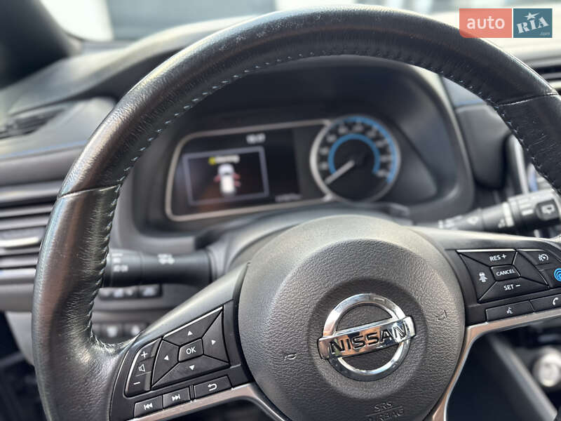 Хэтчбек Nissan Leaf 2018 в Ровно