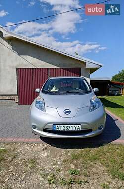 Хэтчбек Nissan Leaf 2011 в Коломые