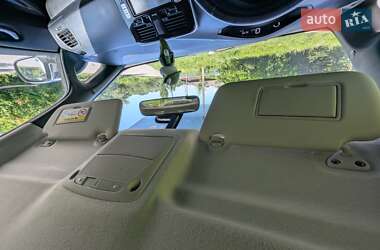 Хэтчбек Nissan Leaf 2013 в 