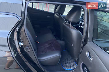 Хэтчбек Nissan Leaf 2018 в Киеве