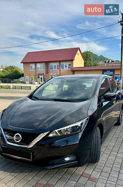 Хэтчбек Nissan Leaf 2020 в Хусте