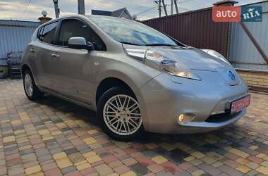 Хетчбек Nissan Leaf 2015 в Горі