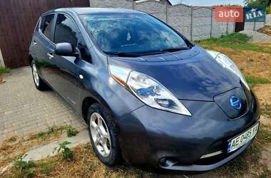 Хэтчбек Nissan Leaf 2013 в Днепре