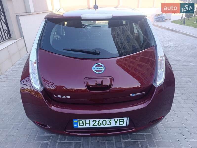 Хэтчбек Nissan Leaf 2017 в Одессе фото 3 Хэтчбек Nissan Leaf 2017 в Одессе