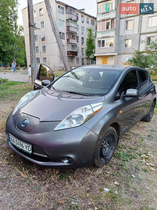 Хэтчбек Nissan Leaf 2014 в Александрие фото 2 Хэтчбек Nissan Leaf 2014 в Александрие