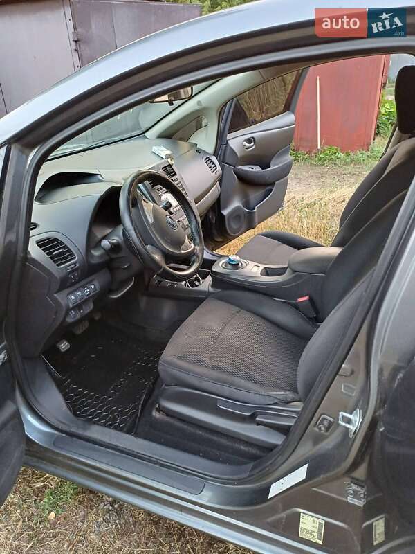 Хэтчбек Nissan Leaf 2014 в Александрие фото 7 Хэтчбек Nissan Leaf 2014 в Александрие