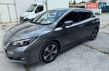 Хэтчбек Nissan Leaf 2021 в Гусятине
