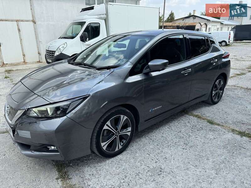 Nissan Leaf 2021