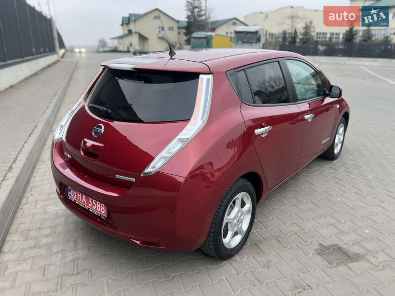Хэтчбек Nissan Leaf 2016 в Луцке