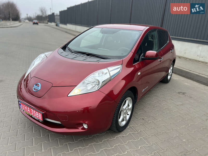 Хэтчбек Nissan Leaf 2016 в Луцке