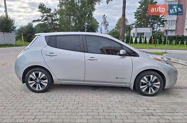 Хетчбек Nissan Leaf 2014 в Новояворівську