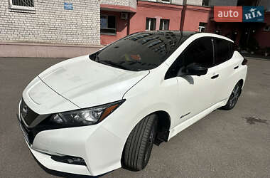 Хетчбек Nissan Leaf 2019 в Києві