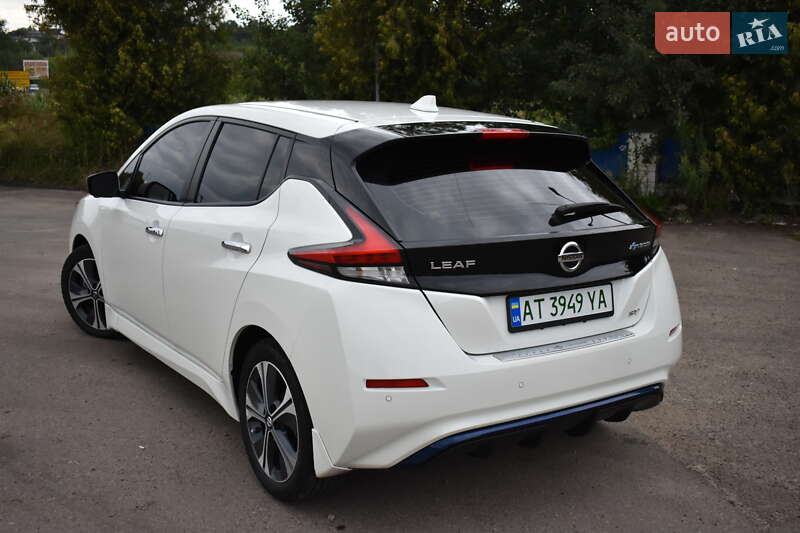 Хетчбек Nissan Leaf 2019 в Долині