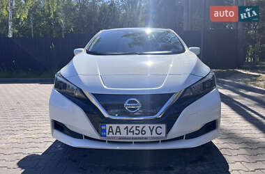 Хэтчбек Nissan Leaf 2021 в Киеве