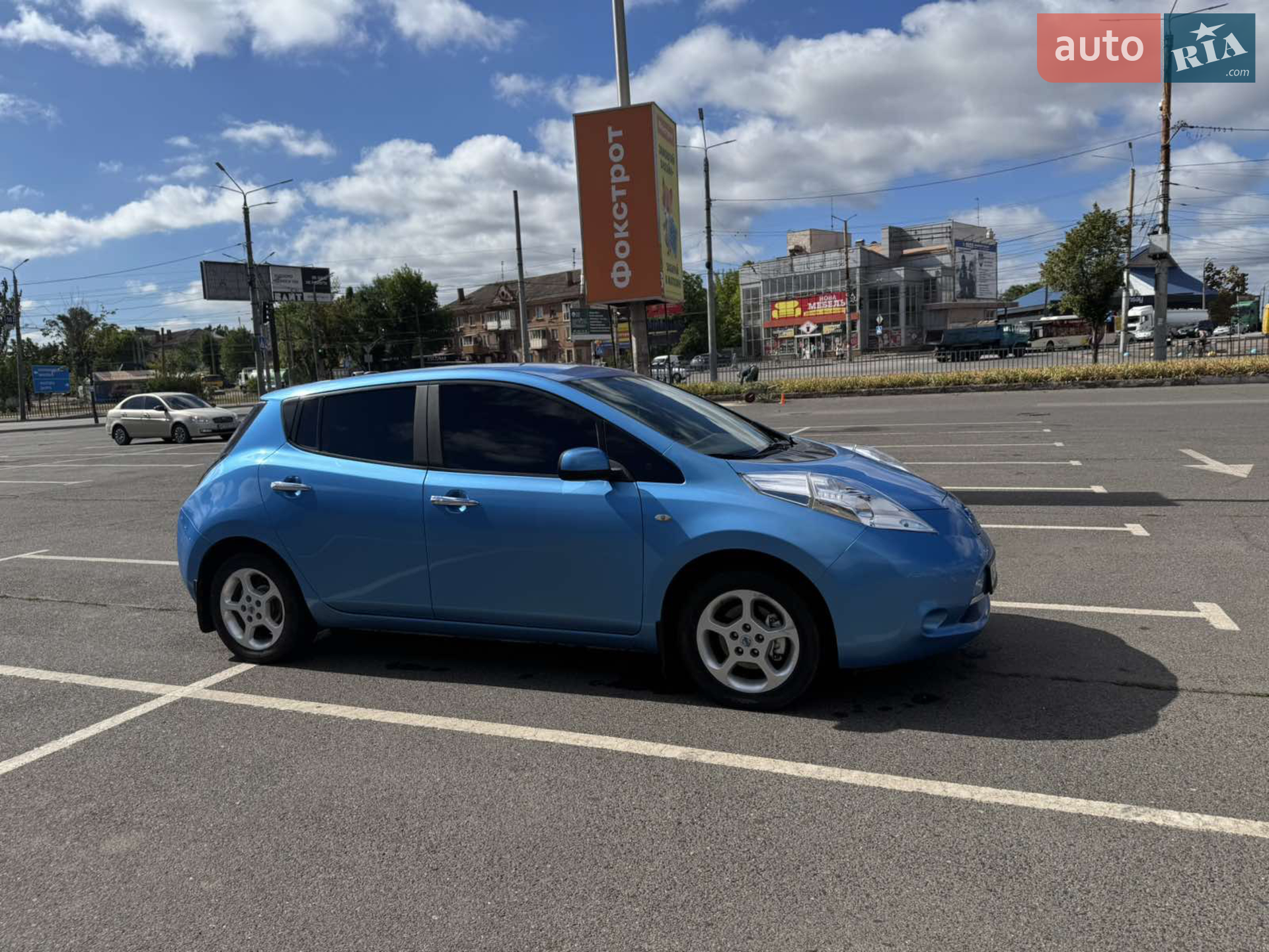 2011 Nissan Leaf - мініатюра 12