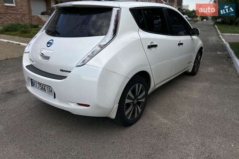 Хэтчбек Nissan Leaf 2016 в Черкассах