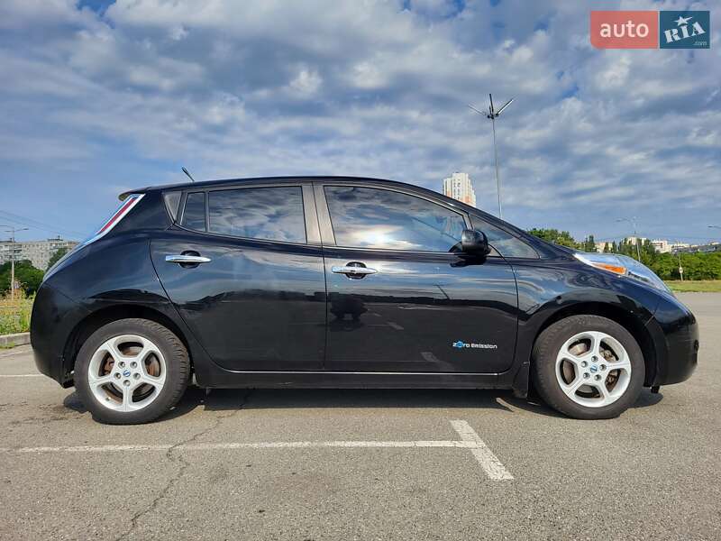 Хэтчбек Nissan Leaf 2014 в Киеве фото 17 Хэтчбек Nissan Leaf 2014 в Киеве