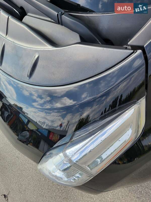 Хэтчбек Nissan Leaf 2014 в Киеве фото 35 Хэтчбек Nissan Leaf 2014 в Киеве