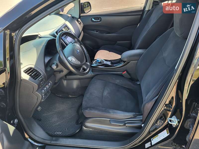 Хэтчбек Nissan Leaf 2014 в Киеве фото 136 Хэтчбек Nissan Leaf 2014 в Киеве