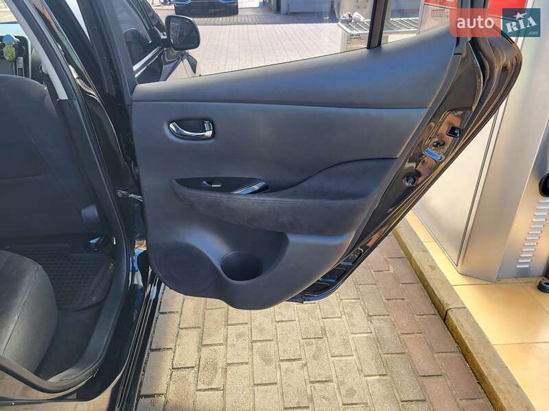Хэтчбек Nissan Leaf 2014 в Киеве фото 146 Хэтчбек Nissan Leaf 2014 в Киеве