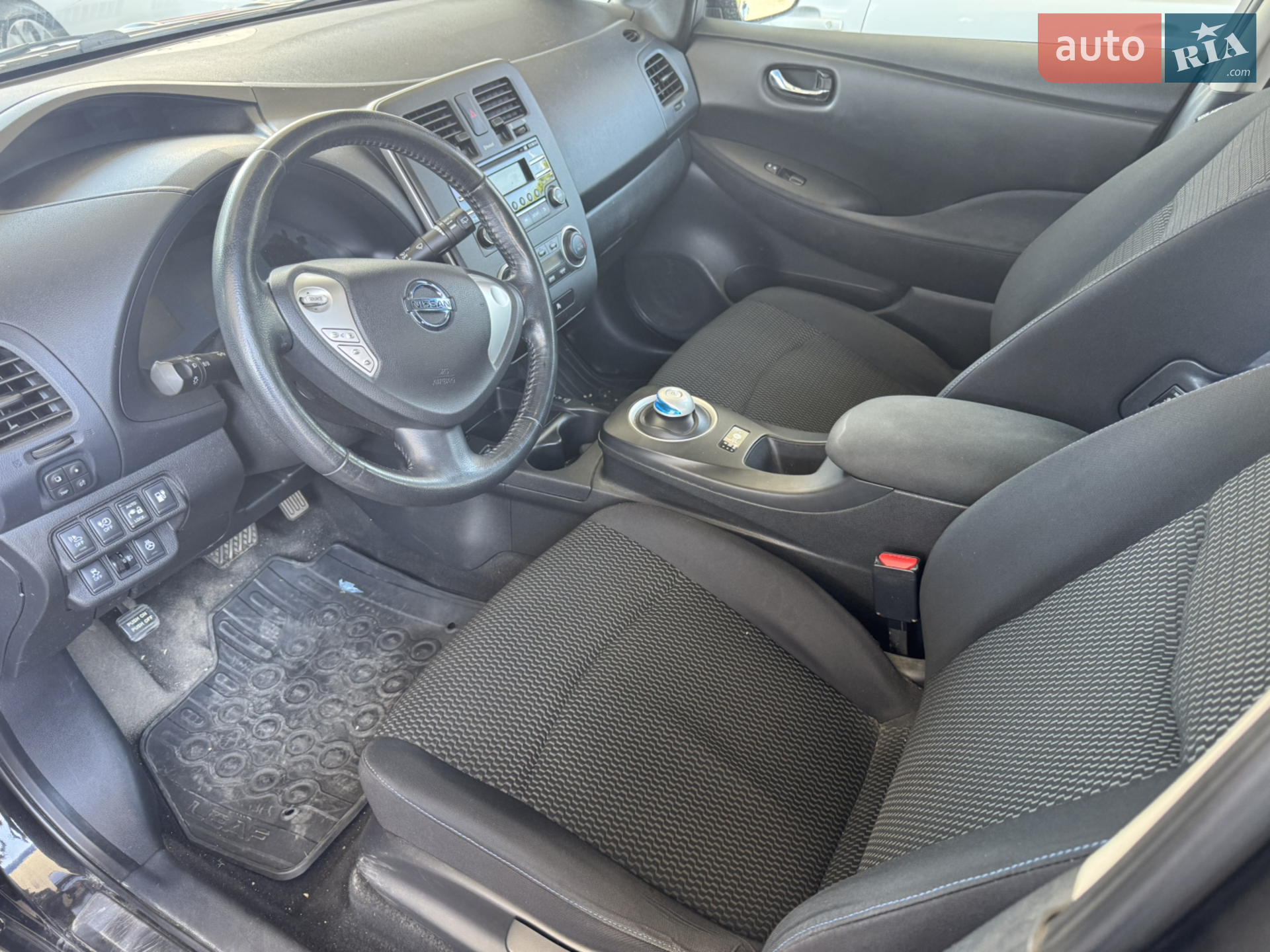 2013 Nissan Leaf - мініатюра 13