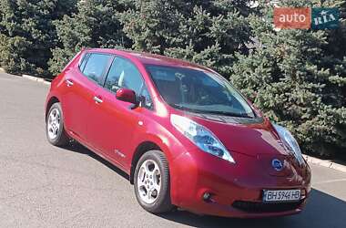 Хэтчбек Nissan Leaf 2011 в Одессе
