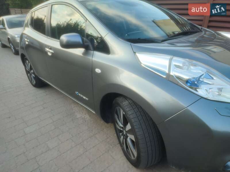 Nissan Leaf 2017