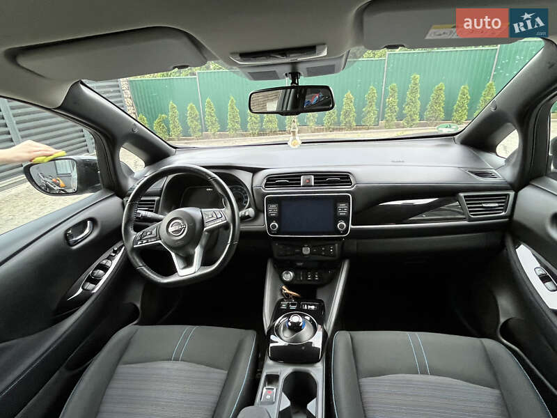 Хэтчбек Nissan Leaf 2022 в Черновцах