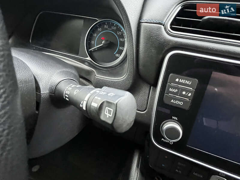 Хэтчбек Nissan Leaf 2022 в Черновцах