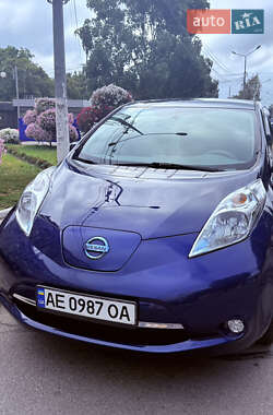Хэтчбек Nissan Leaf 2016 в Днепре