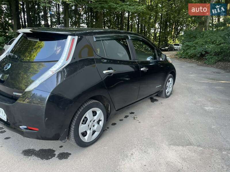 Хэтчбек Nissan Leaf 2014 в Виннице