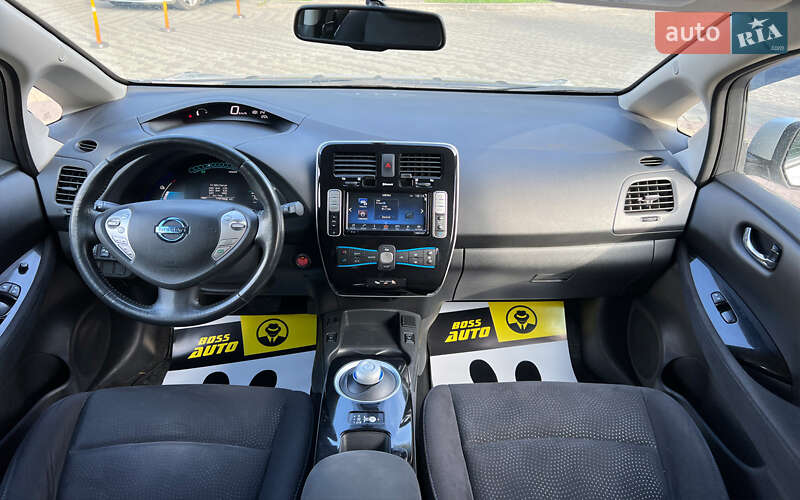 Хэтчбек Nissan Leaf 2016 в Львове