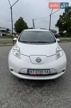 Хетчбек Nissan Leaf 2013 в Івано-Франківську