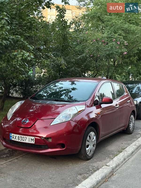 Хэтчбек Nissan Leaf 2013 в Киеве фото 3 Хэтчбек Nissan Leaf 2013 в Киеве