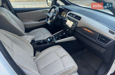 Хэтчбек Nissan Leaf 2019 в Днепре
