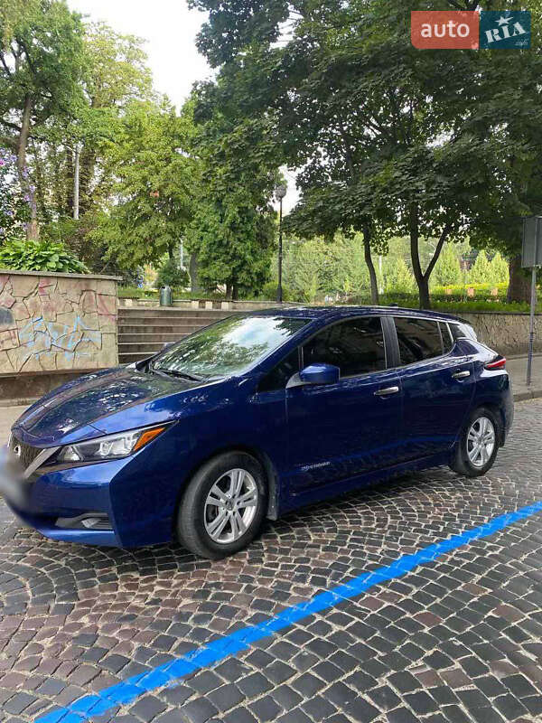 Хэтчбек Nissan Leaf 2018 в Львове