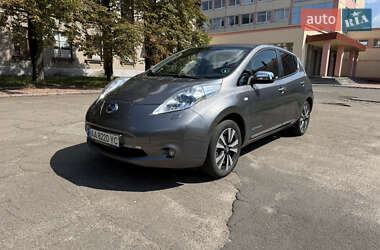 Хэтчбек Nissan Leaf 2013 в Киеве
