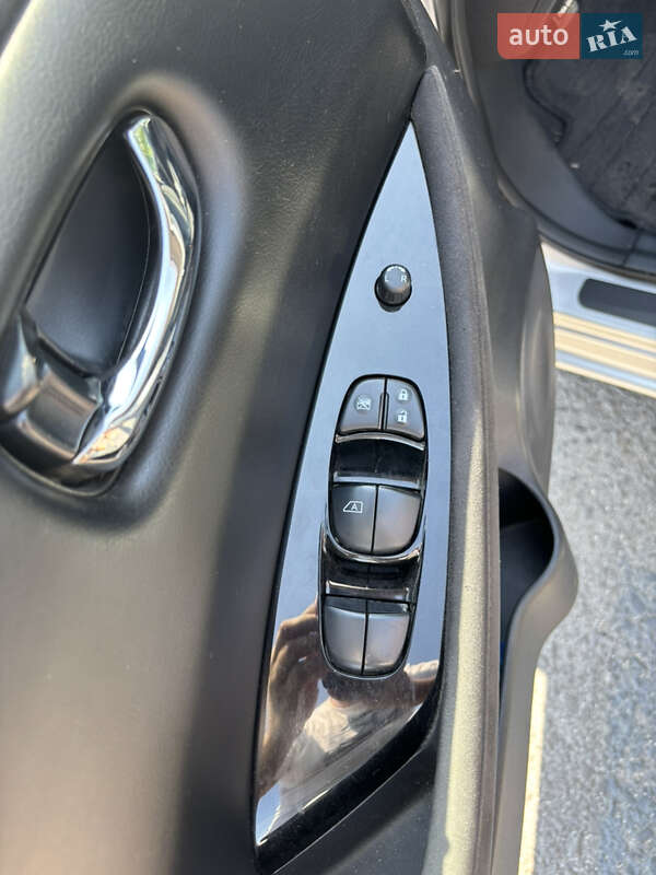 Хэтчбек Nissan Leaf 2016 в Ужгороде фото 14 Хэтчбек Nissan Leaf 2016 в Ужгороде